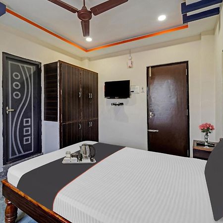 Capital O Lakshmi Residency Hotel Tirupati Kültér fotó