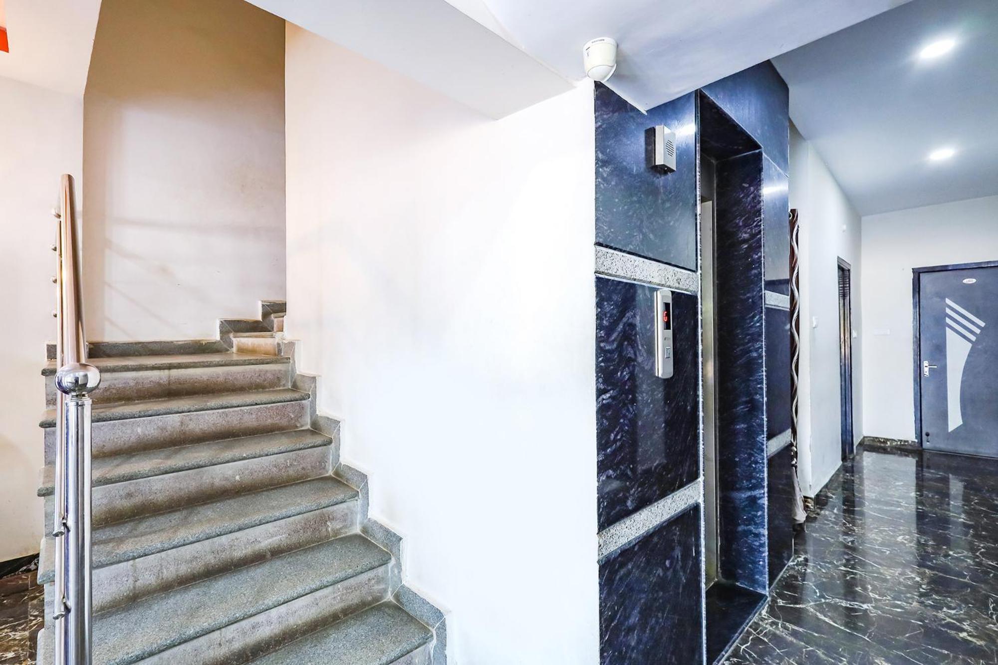 Capital O Lakshmi Residency Hotel Tirupati Kültér fotó