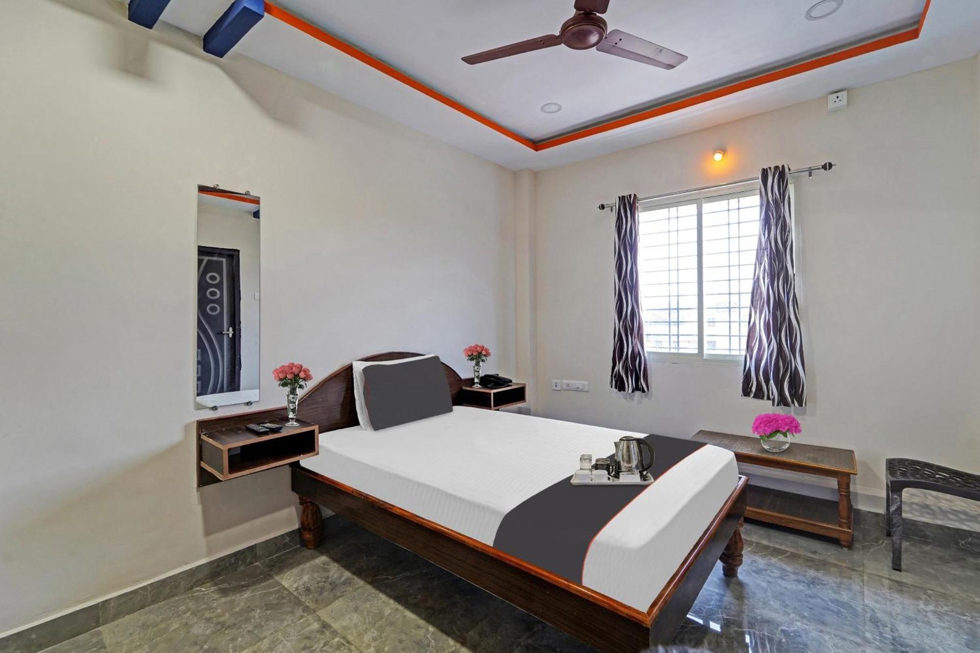 Capital O Lakshmi Residency Hotel Tirupati Kültér fotó