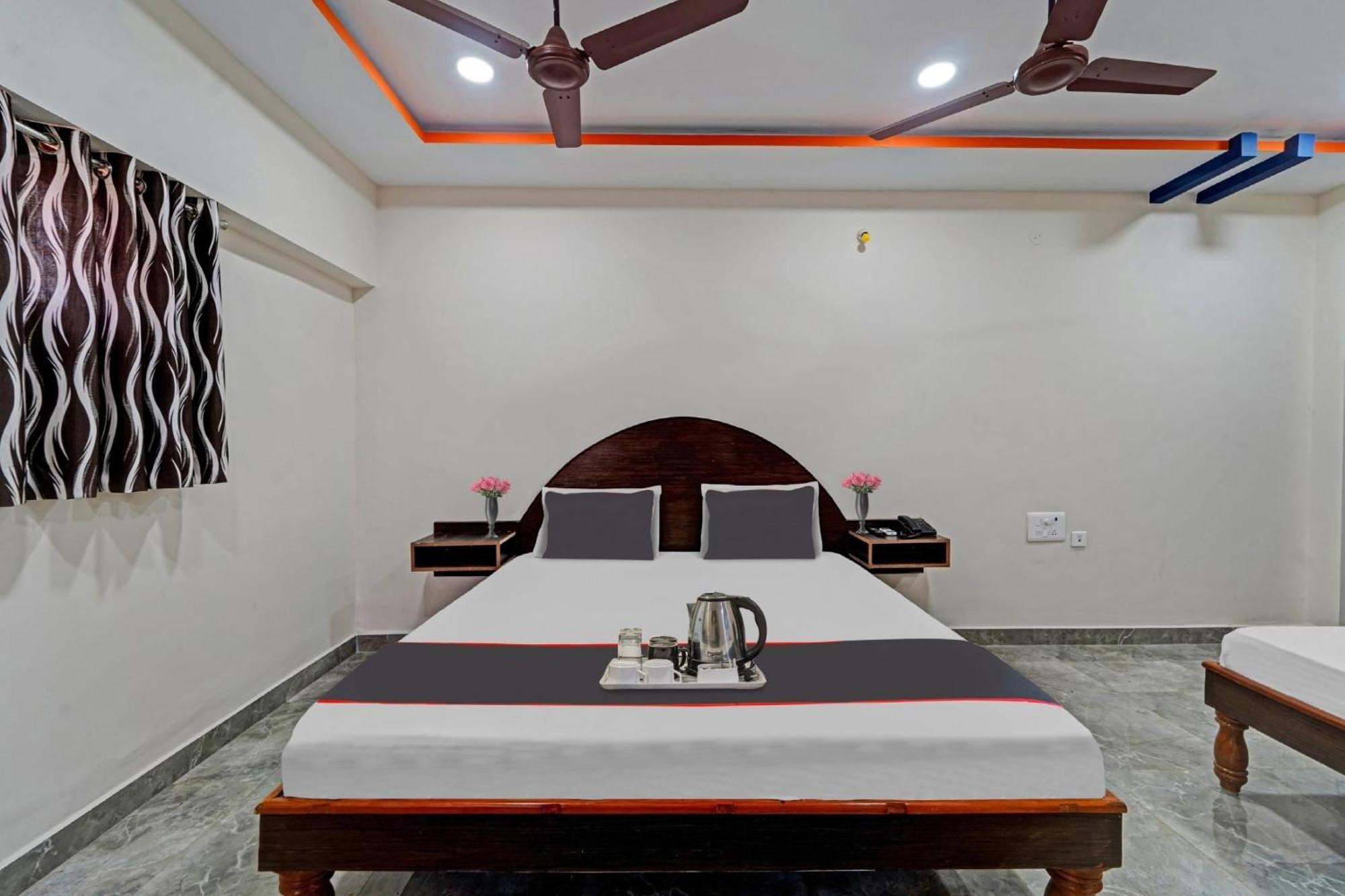 Capital O Lakshmi Residency Hotel Tirupati Kültér fotó